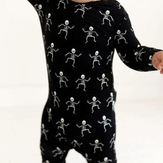 Posh Peanut Dancing Skelly