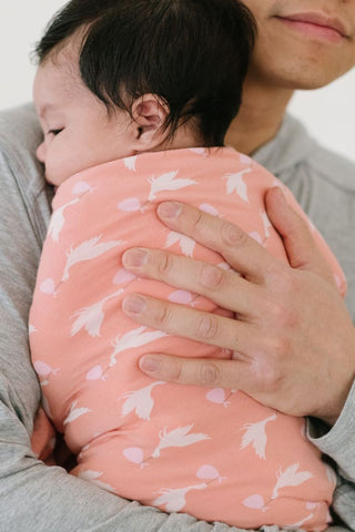 Swaddling Secrets: Unlocking the Key to Soothing a Colic Baby