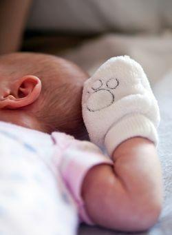 Unisex Mittens | Baby Riddle