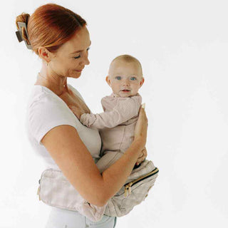 The Tushbaby Hip Carrier Baby & Toddler Tushbaby Color: Grey Design: Tushbaby