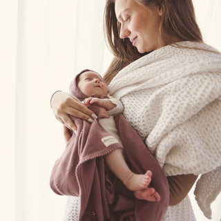 Organic Pointelle Swaddle Blanket + Hat Gift Set Bleu La La Color: Ballet Slipper