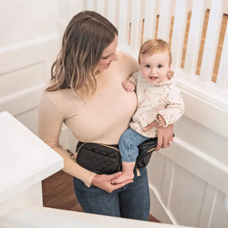 The Tushbaby Hip Carrier Baby & Toddler Tushbaby Color: Grey Design: Tushbaby