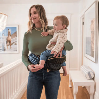 The Tushbaby Hip Carrier Baby & Toddler Tushbaby Color: Grey Design: Tushbaby