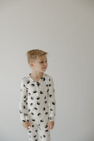 Bamboo Two Piece Pajamas - Black & White Yin Yangpajamasforever french babySize: 2/3 Years