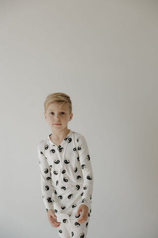 Bamboo Two Piece Pajamas - Black & White Yin Yangpajamasforever french babySize: 2/3 Years