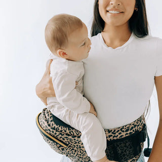 The Tushbaby Hip Carrier Baby & Toddler Tushbaby Color: Grey Design: Tushbaby