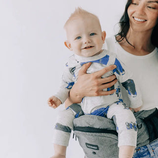 The Tushbaby Hip Carrier Baby & Toddler Tushbaby Color: Grey Design: Tushbaby