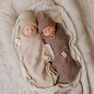 100% Organic Cotton Knit Blanket + Hat Set with Gift Box Bleu La La Color: Denim Blue