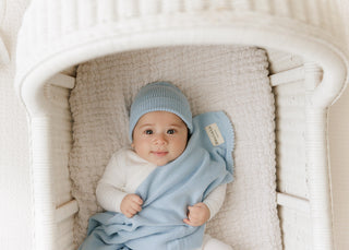 100% Organic Cotton Knit Blanket + Hat Set with Gift Box Bleu La La Color: Denim Blue
