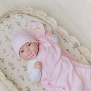 100% Organic Cotton Knit Blanket + Hat Set with Gift Box Bleu La La Color: Denim Blue