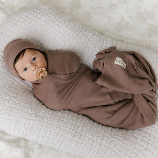 100% Organic Cotton Knit Blanket + Hat Set with Gift Box Bleu La La Color: Denim Blue