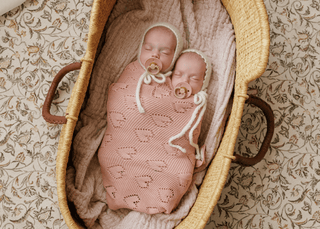 100% Cotton Luxury Knit Heart Swaddle Baby Blanket Blanket Bleu La La Color: Cream