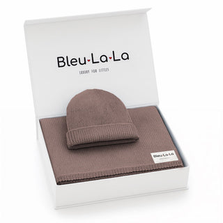 100% Organic Cotton Knit Blanket + Hat Set with Gift Box Bleu La La Color: Milk Chocolate