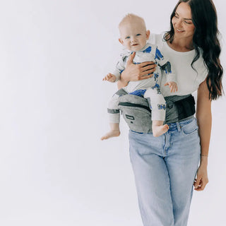 The Tushbaby Hip Carrier Baby & Toddler Tushbaby Color: Grey Design: Tushbaby