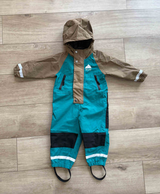 Rain suit- waterproof and reflectiveKeep the Littles WildSize: 6-12m