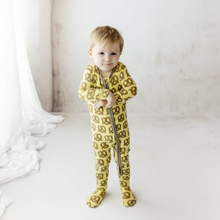 Bamboo Footie with 2-Way Zipper - Flax Giant PretzelKicKee PantsSize: Newborn