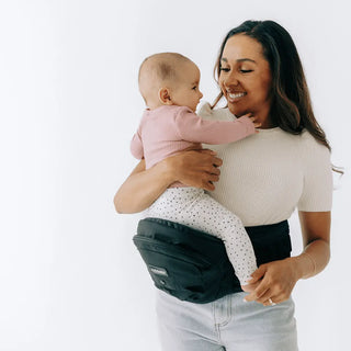 The Tushbaby Hip Carrier Baby & Toddler Tushbaby Color: Grey Design: Tushbaby