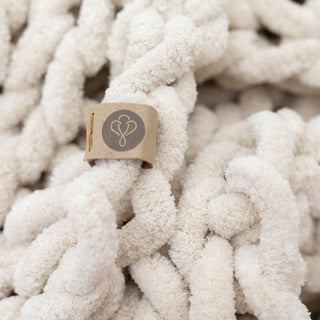 INFINITE CHUNKY KNIT BLANKET | MINKY | LITTLE - SANDKids BlanketBIG LOViE