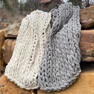INFINITE CHUNKY KNIT BLANKET | MINKY | LITTLE - SANDKids BlanketBIG LOViE