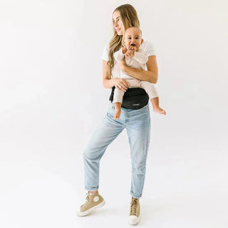 The Tushbaby Hip Carrier Baby & Toddler Tushbaby Color: Grey Design: Tushbaby