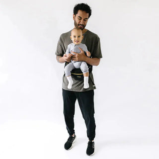 The Tushbaby Hip Carrier Baby & Toddler Tushbaby Color: Grey Design: Tushbaby