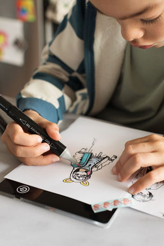 Manga - XL Rechargeable Led Light Pad - Create Your Manga Characters - 10y+ MANGA Speedy Monkey LLC