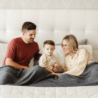 Ribbed Bamboni® Throw Blankets Saranoni Color: Charcoal