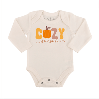 Long Sleeve Graphic Bodysuit - Cozy SeasonbodysuitsFinn + EmmaColor: DefaultSize: 0-3M