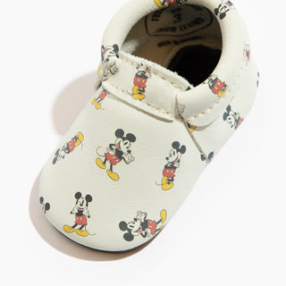 Disney Retro Mickey Mouse City Baby Shoe Baby & Toddler Shoes City Mocc Freshly Picked Style: Soft Sole Size: 1