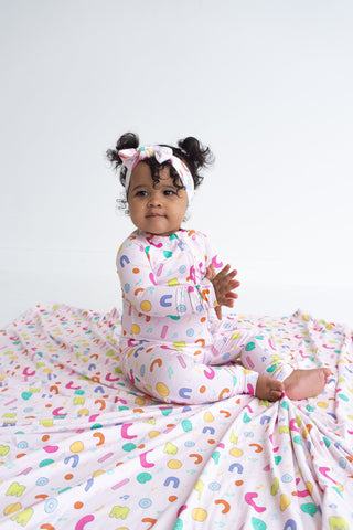 Dream Big Little Co x CoComelon Alphabet Dream BowThe Dream BowDREAM BIG LITTLE COSize: OS
