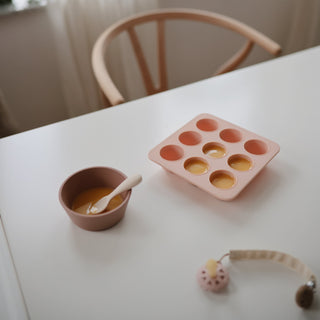 Baby Food Freezer TrayBaby Food TrayMushieColor: Cambridge Blue