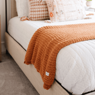Ribbed Bamboni® Throw Blankets Saranoni Color: Cameo