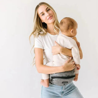 The Tushbaby Hip Carrier Baby & Toddler Tushbaby Color: Grey Design: Tushbaby