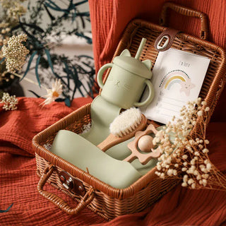 Vintage Style Baby Gift Box. 7Pcs RYAN AND REMI Color: Blue Set
