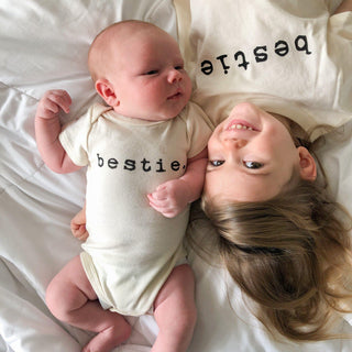 Organic Cotton Short Sleeve Bodysuit - Bestie Short Sleeve Onesie Tenth & Pine Color: Black Size: 0-3M