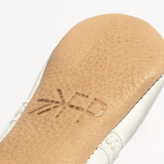 Ivory Lace Ballet Slipper Baby Shoe Ballet Slipper Freshly Picked Style: Soft Sole Size: 1