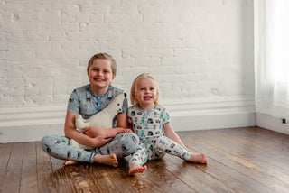 Boy's Print Bamboo Short Sleeve Henley Pajama Set - Pearl Blue Itsy Bitsy Spider Baby & Toddler Sleepwear KicKee Pants Size: 3T
