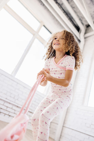 Girl's Print Bamboo Short Sleeve Scallop Kimono Pajama Set - Natural Bird Banner Baby & Toddler Sleepwear