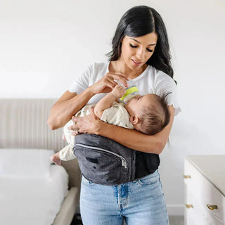 The Tushbaby Hip Carrier Baby & Toddler Tushbaby Color: Grey Design: Tushbaby
