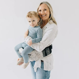 The Tushbaby Hip Carrier Baby & Toddler Tushbaby Color: Grey Design: Tushbaby