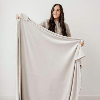 Minky Stretch XL Throw Blankets Saranoni Color: Olive Checkered