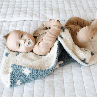 Double-Layer Bamboni® Mini Blankets Saranoni Color: Pansy Double Layer