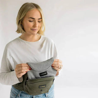 The Tushbaby Hip Carrier Baby & Toddler Tushbaby Color: Grey Design: Tushbaby