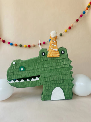 🐊 Party Alligator Piñata – Handmade Alligator Party Decoration, Candy Holder Piñata mamaspinatas