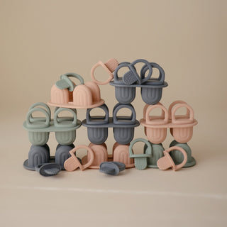 Toddler Ice Pop TrayToddler Ice Pop TrayMushieColor: Blush