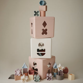 Shape Sorting Box toys Mushie Color: Petal