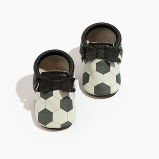 Playmaker Bow Baby ShoeBow MoccFreshly PickedStyle: Soft SoleSize: 1
