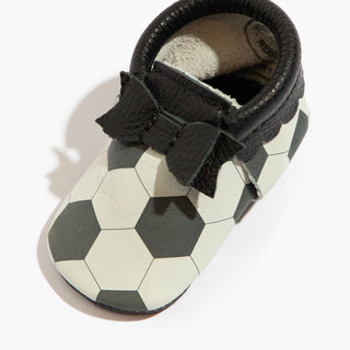 Playmaker Bow Baby ShoeBow MoccFreshly PickedStyle: Soft SoleSize: 1
