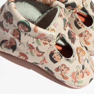 Princess Celebration Mary Jane Baby ShoeMary JaneFreshly PickedStyle: Soft SoleSize: 1