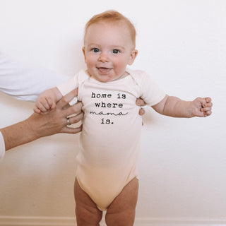 Organic Cotton Short Sleeve Bodysuit - Home is Where Mama Is Short Sleeve Onesie Tenth & Pine Color: Black Size: 0-3M